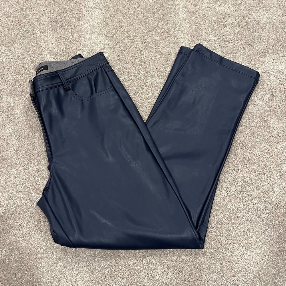 NWOT Halogen Women's Faux Leather Navy‎ Blue High Waisted Straight Pants Size 2